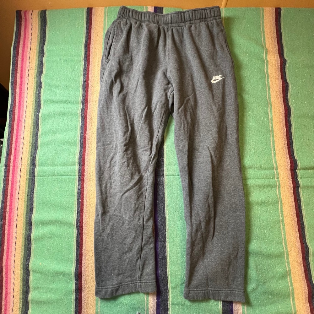 Nike Sweatpants Mens Medium Gray Club Fleece Straight Leg Joggers BV2707-071